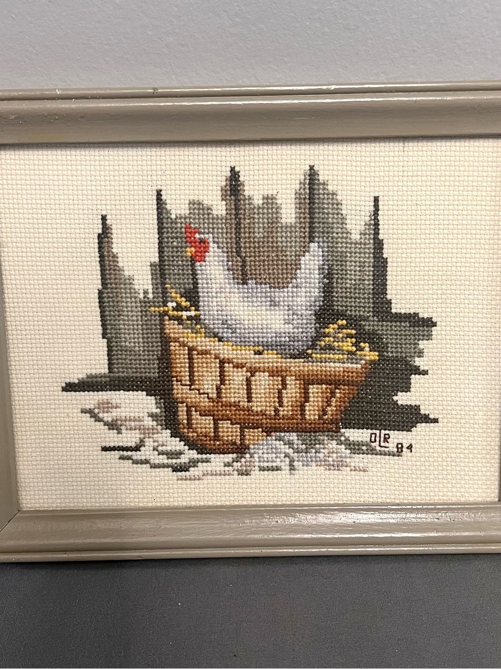VTG 80s Framed Cross Stitched White Leghorn Chicken Hen In Basket Farmhouse